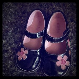 Maggie and Zoe patent leather shoes